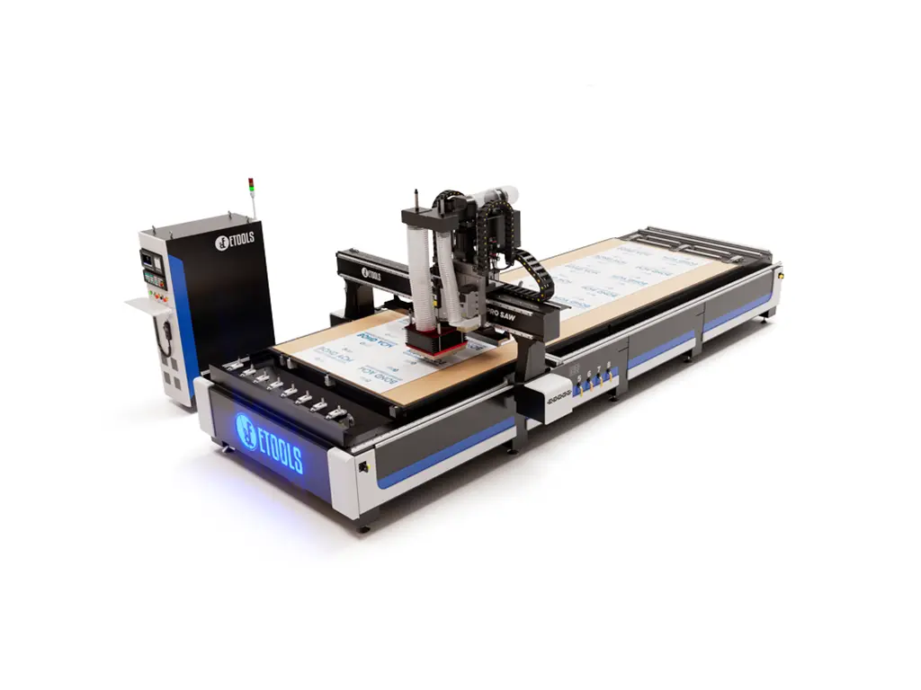 Pro SAW com chapas de ACM sobre a mesa de 1600 x 5100 mm, o cabeçote no pórtico e as válvulas dos setores de vácuo na lateral