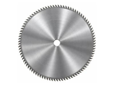 Serra Φ550 com 120 dentes, item de série da Centro de Corte de Perfis Alume Cut 550