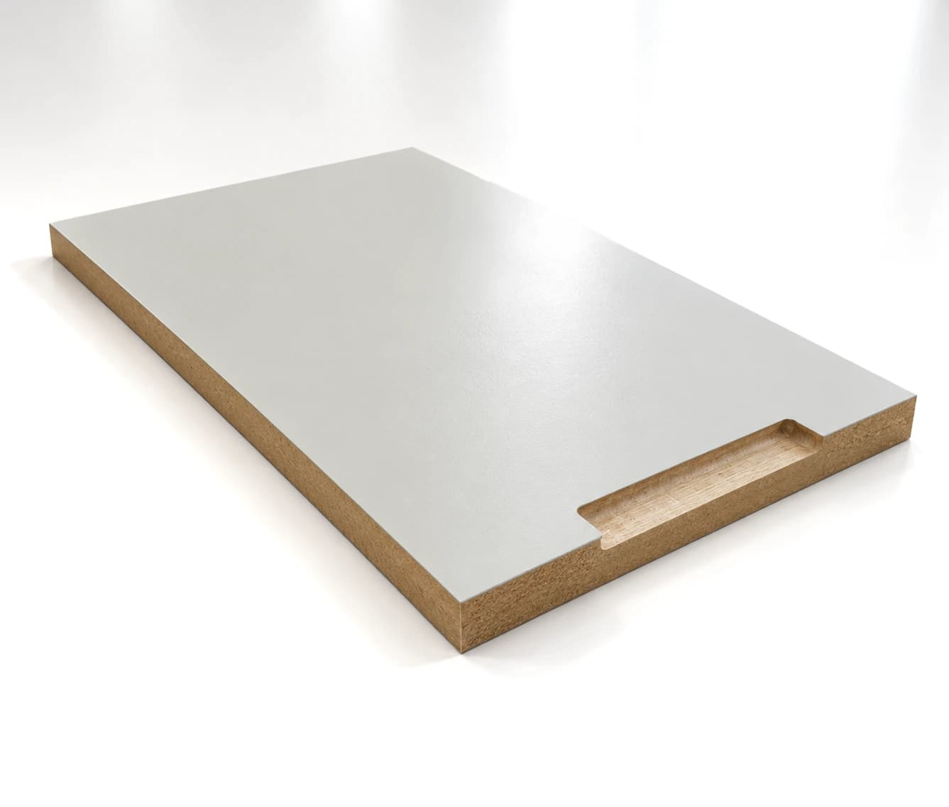 Entalhe para puxador embutido na borda de uma chapa de MDF, feito na Easy Drill 6