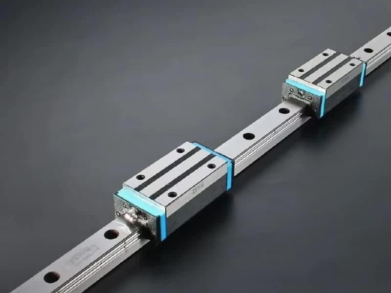 Guias lineares e patins Hiwin, item de série da Mesa de Corte Digital EK 1625